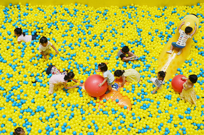 媒体调查海洋球乐园卫生状况 清洁与消毒，基本靠商家自觉