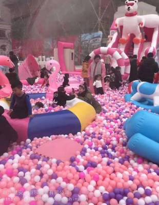 探索尉氏县安心游乐设备 从充气城堡到海洋球池的无限乐趣
